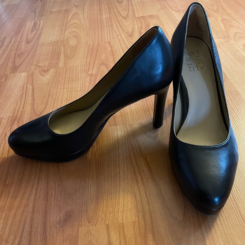 Naturalizer Women's Black Leather High Heel Pumps